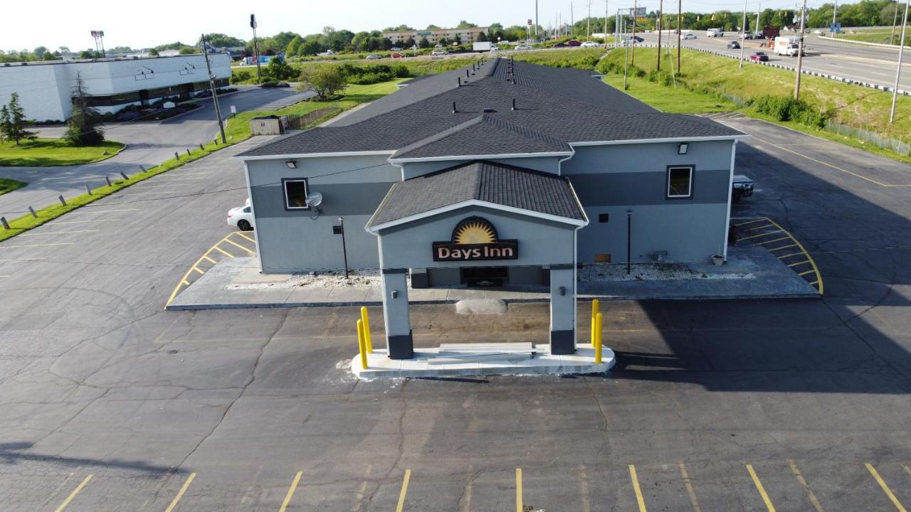 Days Inn By Wyndham Indianapolis East Post Road Екстер'єр фото